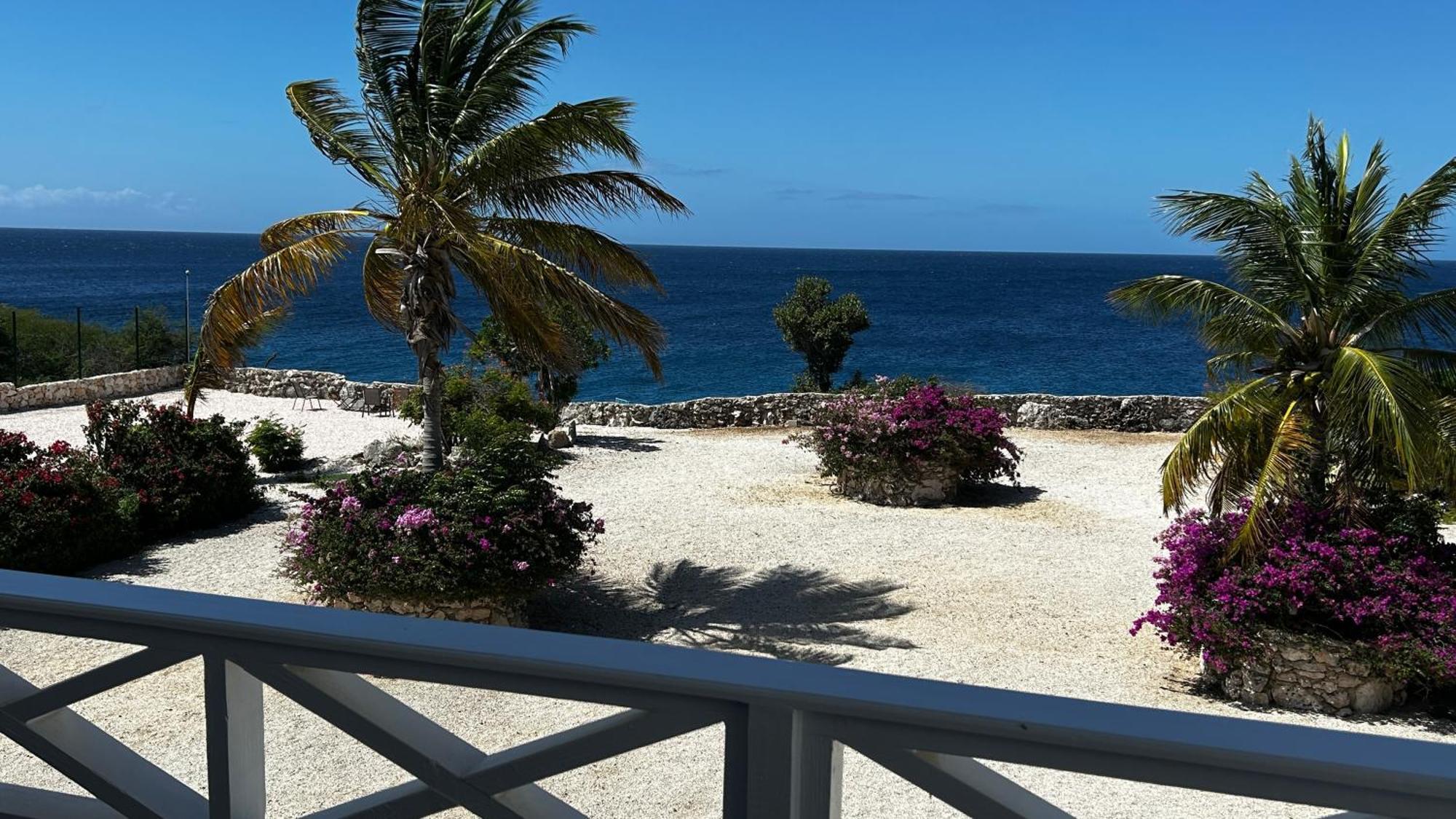 Marazul Dive Resort. 3 Bedroom Seafront House. Dive, Snorkel, Enjoy Amazing Sunsets Westpunt 외부 사진